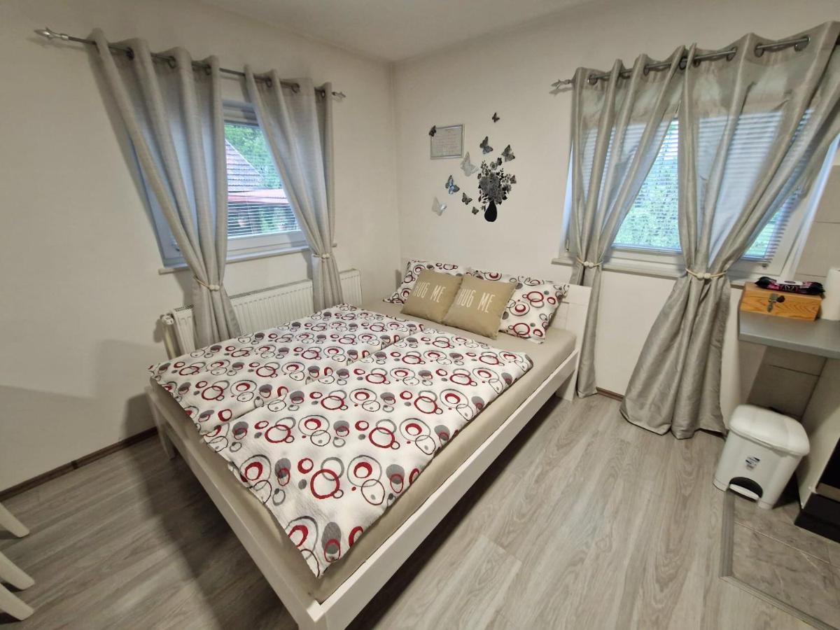 Guesthouse Ella Slunj Ngoại thất bức ảnh